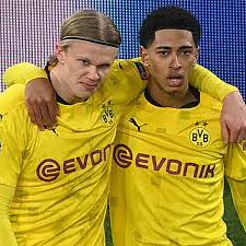 Jude bellingham statistics and career statistics, live sofascore ratings, heatmap and goal video highlights may be available on sofascore for some of jude bellingham and borussia dortmund. Borussia Dortmund Besonderes Lob An Mama Von Bvb Star Derwesten De