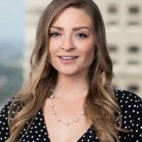 Kendra Hooper's Instagram, Twitter & Facebook