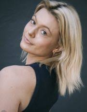 Melissa Dwyer's Instagram, Twitter & Facebook