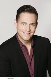 Jasmin Roy, victime d'homophobie à l'école, témoigne