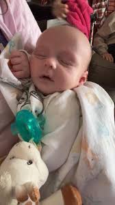 V-shaped rocking chair or bassinet for baby girl