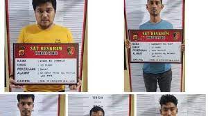 Check spelling or type a new query. Gawat Kasus Chip Higgs Domino Di Pidie Terungkap Dijual Rp 70 Ribu 1b 20 Pembeli Per Hari Serambi Indonesia