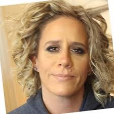 Jennifer Rouse's Instagram, Twitter & Facebook