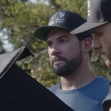 Robert Meeks (@robertmeeks_)