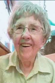 Josephine Willard's Instagram, Twitter & Facebook