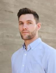 Steven Thomson's Instagram, Twitter & Facebook