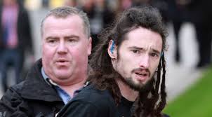 David Cameron iyo nin dhallinyaro ah oo is dardarey