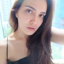 Ia pernah berakting dalam sinetron inayah serta film eiffel i'm in love dan apa. Kenakan Jilbab Shandy Aulia Bikin Orangtua Terkejut Showbiz Liputan6 Com