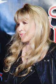Favorite Photos The Ledge Stevie Nicks Stevie Nicks Lindsey Buckingham Stevie Nicks Fleetwood Mac