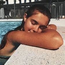 𝐋𝐀𝐔𝐑𝐀 𝐐𝐔𝐈𝐍𝐓 (lauraquiint)