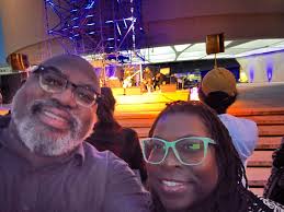 I'm at a concert by Meshell Ndegeocello at the Hireshorn Museum of Modern  Art celebrating the groundbreaking art of Abigail DeVille, which was based 