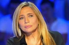 People who liked mara venier's feet, also liked Mara Venier Mara Venier Twitter