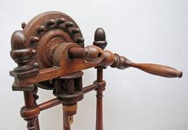 Grande Baratte A Beurre En Bois Tourne 19eme Siecle Art Populaire Engrenages En Bois Baratte A Beurre Bois Tourne