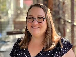 Danielle Dubois's Instagram, Twitter & Facebook