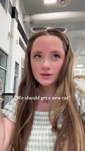 Brianna Booth 🤍🍓 (@briannaabooth)