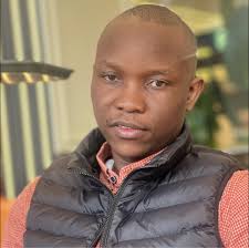 A Zetech University student by name Kitere alias Ryan Kyte has through his  Facebook account expressed deep frustration and distress over his  experience with lecturer Doreen Mwangi, accusing her of undermining his
