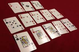4 to an inside straight beats suited jack and queen with 9 or flush penalty card. How To Play Open Face Chinese Poker With 2 7 In The Middle Or Deuce Pineapple Pokernews