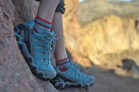 The best women's hiking boots are sturdy but not stiff and will keep you comfortable and supported without weighing you down. 10 Best Hiking Shoes For Women Of 2021 Cleverhiker