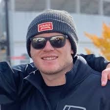 Andrew Paxton's Instagram, Twitter & Facebook