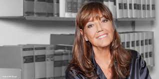Isabella bernardini de pace consulente prs media group organizzazione eventi contatto diretto con editori brand manager ok salute milan. Raoul Bova Chi E L Ex Suocera Annamaria Bernardini De Pace