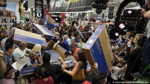 Expect to see hundreds of dollars off of various tvs steal the black friday spotlight year after year, for good reason: Fear And Lockdowns Push Black Friday Shopping Further Online Business Economy And Finance News From A German Perspective Dw 26 11 2020