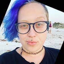 Noelle Blevins's Instagram, Twitter & Facebook