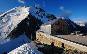 Eine indonesische stadt auf neuguinea, heute port numbay hollandia (1665), ein frühneuzeitliches 80 kanonen linienschiff eine holländische konstruktionsfirma, die z.b. Hollandiahutte Sac Hochtouren Schweizer Alpen Club Sac