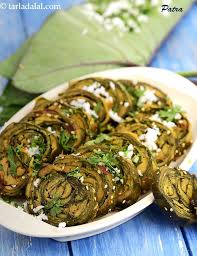 It has got a mixture of performance from the tangy tamarind, spicy chili. Farsan Recipe 150 Gujarati Farsan Recipes Gujarati Snacks