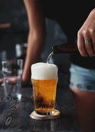 Belga Bionda Frizzante Corposa Come Il Silente Loquace C In 2021 Bier Trinken Essen Mit Bier Bier Brauen