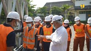 Hal ini dikarenakan kekayaan alam dan eksotika pacitan yang luar biasa dan sangat memikat pengunjungnya. Kunjungi Kampus Politeknik Pu Ini Pesan Menteri Basuki Ke Mahasiswa