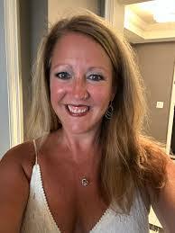 Jennifer Malcolm's Instagram, Twitter & Facebook