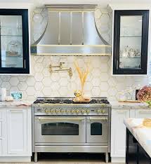 Get Inspired With Gold Accent Tile
