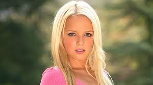 Misty Duff's Instagram, Twitter & Facebook