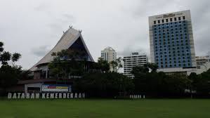 Public square next to wisma mbsa along persiaran sultan. Mohd Faiz Bin Abdul Manan Dataran Kemerdekaan Shah Alam