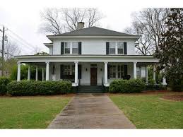 2104 Floyd St Ne Covington Ga Price Reduced To 385 000 Love This House And It S In A Nice Part Of Town Plus It S El Georgia Homes House Vampire Diaries