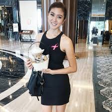 Felix nanyi lagu wali langit bumi ku. Shark Razali