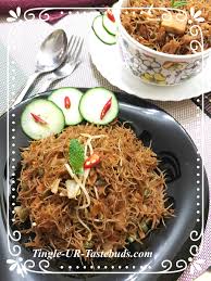 Varying from household to household, this dish is popular Mee Hoon Goreng Rice Vermicelli Stir Fry Indo Chinese Style Tingle Ur Tastebuds