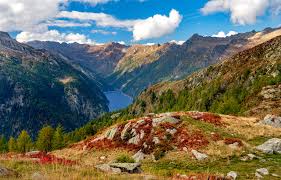 Op camping lac des brenets profiteer je van het beste van beide werelden: Afbeeldingen Alpen Zwitserland Ticino Sambuco Reservoir Berg Natuur