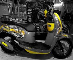 Scoopy Sonic Yellow Grayscale Scoopy Grayscale Yellow Mothai Cuttingsticker 3dcuttingsticker Blackshee Honda Scoopy Motorcycle Stickers Honda Motors