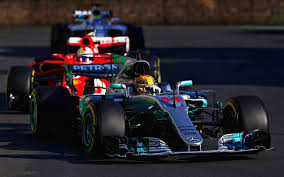Im internet wird das rennen live bei tvnow und sky go übertragen. Formel 1 Heute In Baku Mit Sebastian Vettel Lewis Hamilton Live Im Tv Stream Ticker