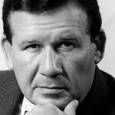 Dick Carlson, who led Voice of America at Cold War's end, dies at 84