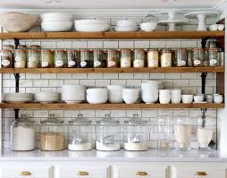 Carreau De Faience Blancs Etagere Bois Rappel Table Centrale Cuisine Moderne Decoration De Cuisine Rangement Cuisine