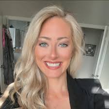 Where to rent or borrow 6ft tables and chairs?