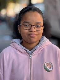 Frances Nieves's Instagram, Twitter & Facebook