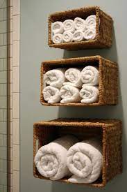 15 Idee Di Design Per Scaffali E Pensili Da Bagno Mondodesign It Pensili Da Bagno Idee Idee Fai Da Te