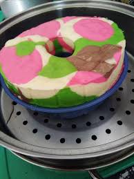 Haaaa… mesti ramai dah tak sabar nak tahu cara penyediaannya kan? Kaki Viral Apam Susu Gebu Pelangi Gebu Sampai Limpah Facebook