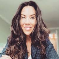 Tricia Barrett's Instagram, Twitter & Facebook