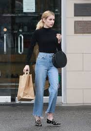 Emma Roberts Street Style Los Angeles 12 08 2019 Celebrity Style Casual Celebrity Style Jeans Celebrity Street Style