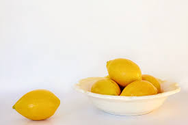 Les personnes qui en souffrent se retrouvent parfois incapable d'effectuer des gestes simples du. 3 Astuces Naturelles Pour Ne Plus Jamais Avoir Les Mains Moites