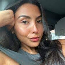 Mary Valdovinos's Instagram, Twitter & Facebook